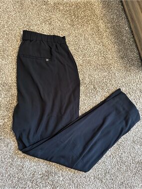 Banana Republic Women’s Black Pull-On Pants Size 6 – New Without Tags